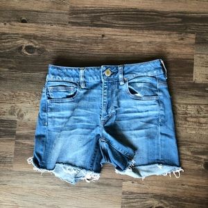 AE Hi-rise “shortie” shorts size 4